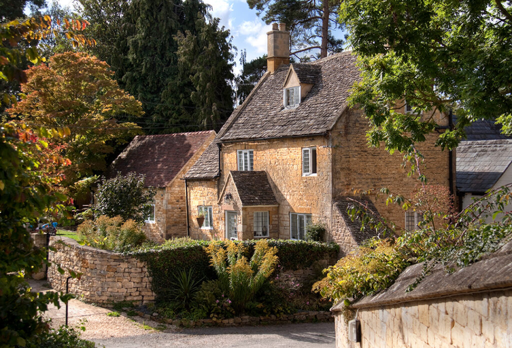 Pretty detached Cotswold cottage, Mickleton near Chipping Campden, Gloucestershire, England country